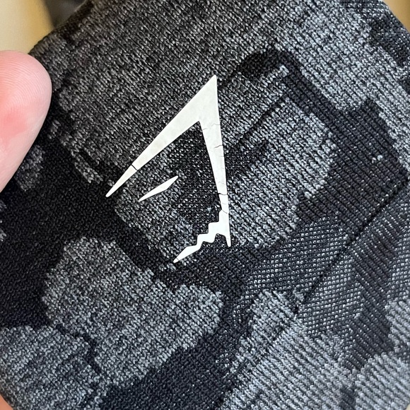 Gymshark Adapt Camo Scrunch Butt Leggings - Picture 11 of 11